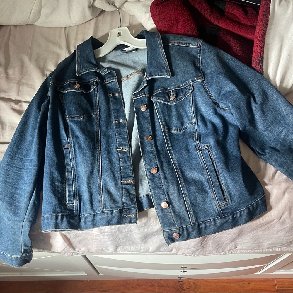 Women’s Denim Jacket